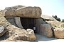 Entrada dolmen de Menga.jpg
