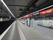The station platforms Estacio de Torras i Bages.jpg