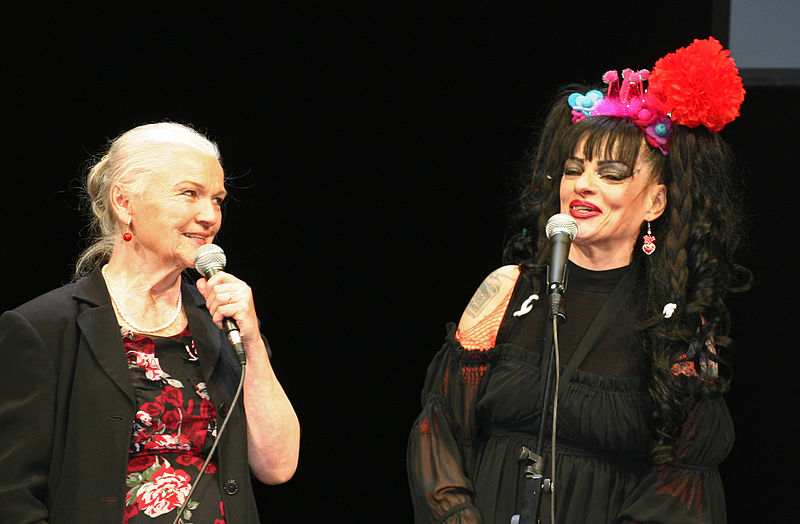 File:Eva-Maria und Nina Hagen.jpg