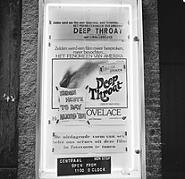 Film Deep Throat in bioscoop Parisien, Bestanddeelnr 929-0343.jpg