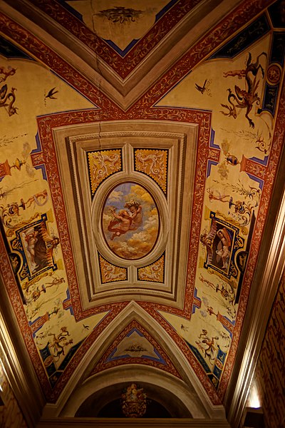 File:Firenze - Florence - Galleria degli Uffizi - View on one of the Uffizi Ceilings in the Entrance Hall on the Ground floor I.jpg