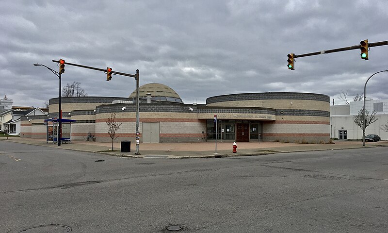 File:Frank E. Merriweather Library, Buffalo, New York - 20200410.jpg