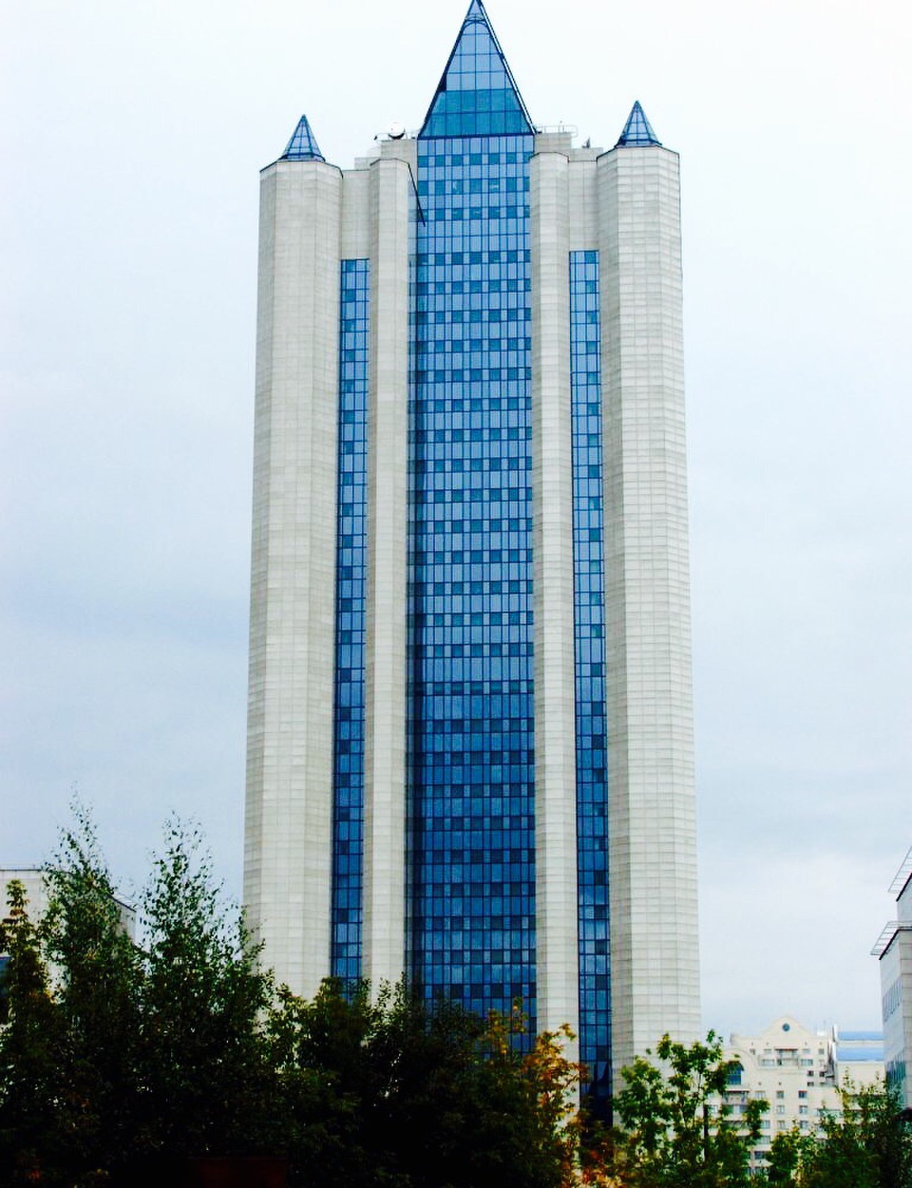 центральный офис газпрома в москве