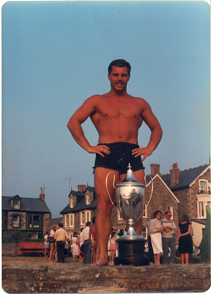 File:Gerry-Cawley-Cornish-Wrestling-Champion-at-Perranporth-Cornwall.jpg