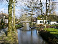 Un canal à Giethoorn.