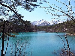 Goshiki Gölü makalesinin açıklayıcı görüntüsü