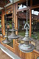 2011-04-24T18:44:59Z : user:നിരക്ഷരൻ : File:Hanging lamps.jpg