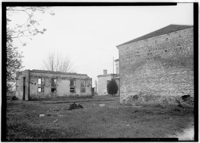 File:Historic American Buildings Survey W. N. Manning, Photographer, April 11th, 1934. ORIGINAL KITCHEN AND SMOKE HOUSE - Stone-Young-Baggett House, County Road 54 (Old Selma Road), Montgomery, Montgomery HABS ALA,51-MONG.V,1-33.tif