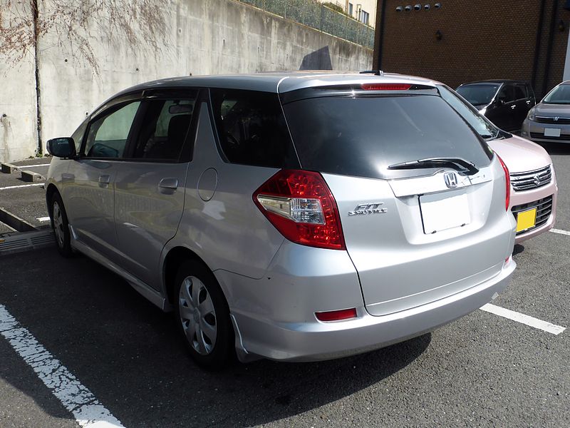 File:Honda FIT SHUTTLE 15X (GG7) rear.JPG