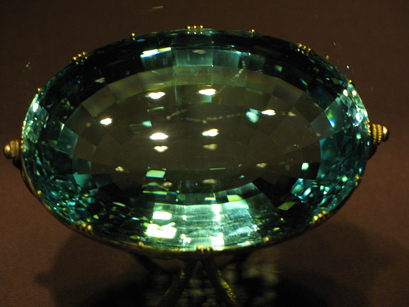 File:IMG 0131 - Wien - Schatzkammer - 492-carat Aquamarine.JPG