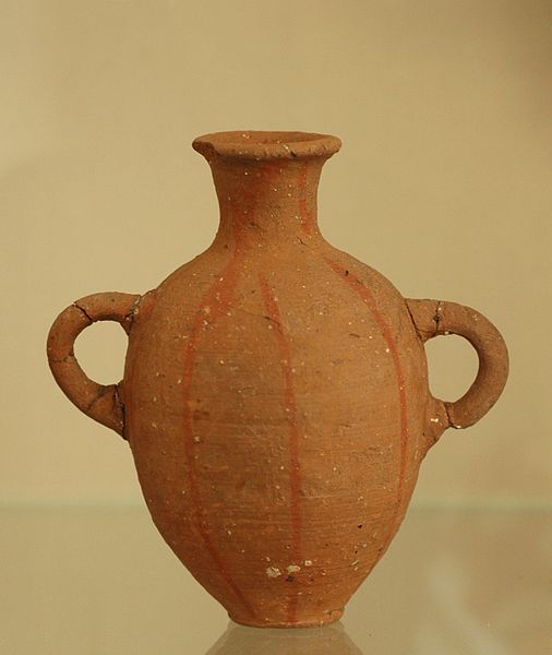 File:Jug Byblos Louvre AO14707.jpg