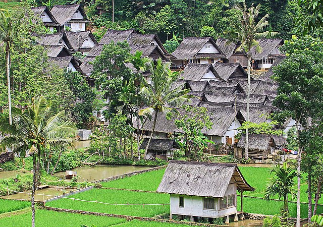 🥉 Kampung Naga