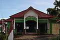 English: Sungai Limau village office in Central Sebatik subdistrict, Nunukan Regency, North Kalimantan, Indonesia. Bahasa Indonesia: Kantor kepala desa Sungai Limau, kecamatan Sebatik Tengah, Kabupaten Nunukan, Kalimantan Utara.