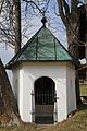 Nähe Kirchstraße, Umrathshausen; Feldkapelle, Zeltdachbau mit barocken Fenstern, um 1670; mit Ausstattung; am Westrand des Ortes. This is a picture of the Bavarian Baudenkmal (cultural heritage monument) with the ID D-1-87-132-52 (Wikidata)