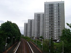 Kennishead Flats from Kennishead station - geograph.org.uk - 1318729.jpg