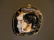 Cameo, Ptolemaic, 3rd century BC, from Isabella d'Este's collection, now in the Kunsthistorisches Museum. Kunsthistorisches Museum Vienna June 2006 037.jpg