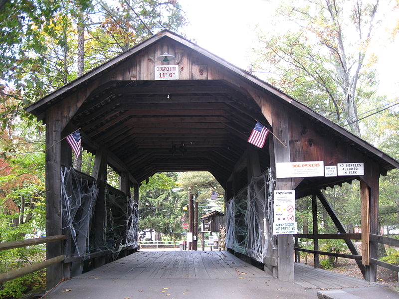 File:Lawrence L. Knoebel Covered Bridge 1.JPG