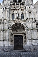 Porche de l'église Saint-Maurice.