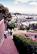 Lombard Street, San Francisco California, June 1987 04.jpg