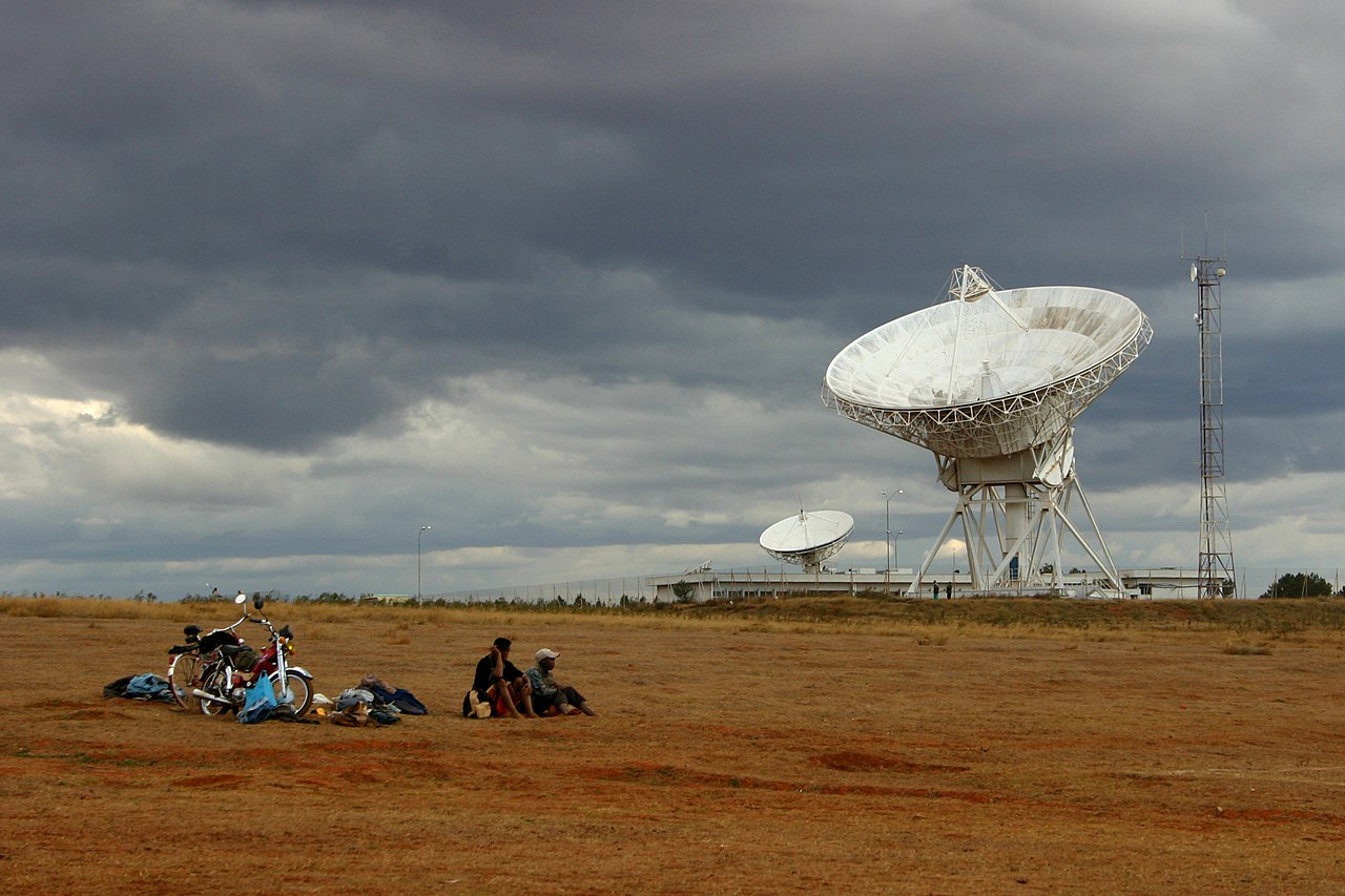 File:Antenne-IMG 1963.JPG - Wikimedia Commons