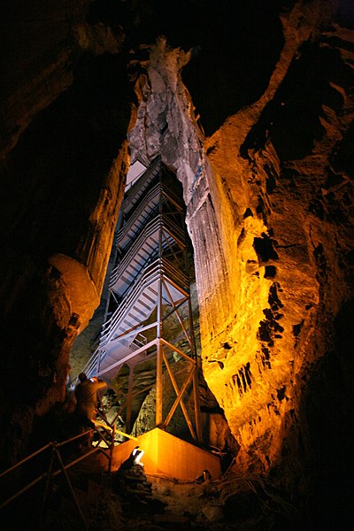 File:Mammoth Cave Mammoth Dome.jpg