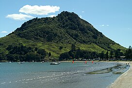 Mauao és Beach.JPG