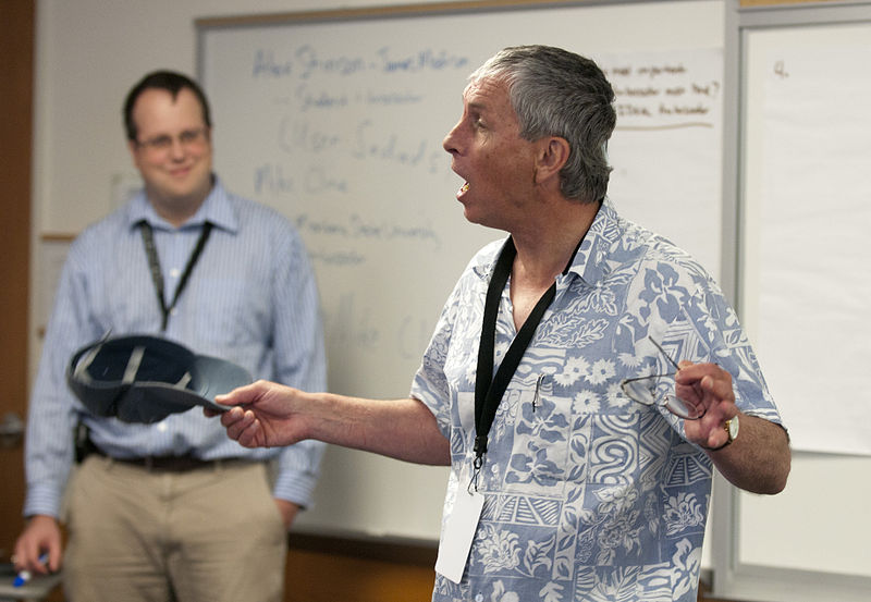 File:Mike Cline speaking at his event with hat off.jpg