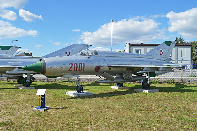 File:Mikoyan MiG-21M '2001' (13469632173).jpg