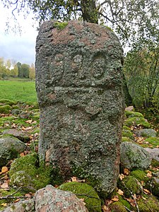 Minnessten i Stenmurslandskapet (RAÄ-nr Sörby 53:1) i Väsmestorps naturreservat. 15,9 Mpx 16,70 Mbyte