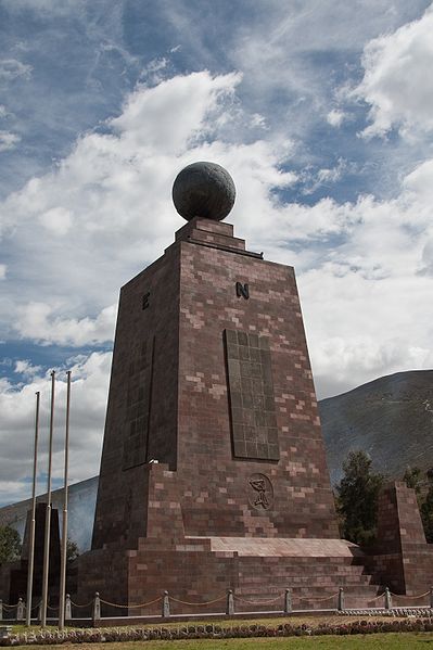 File:Mitad del Mundo, Ecuador 4.jpg