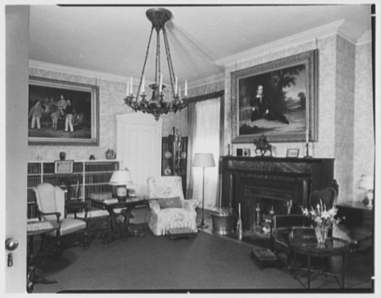 File:Mrs. John F. B. Mitchell, residence at 26-15 Union St., Flushing, New York. LOC gsc.5a21976.tif