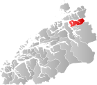 Locator map showing Halsa within Møre og Romsdal