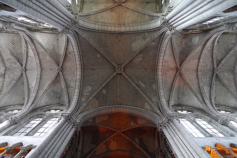 File:Nantes - Basilique Saint-Nicolas - croisée.jpg