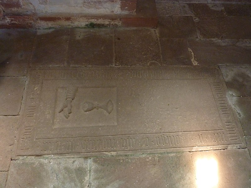 File:Niedermunster Saint Nicolas chapel Gravestone.jpg