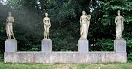 Statuer med Paris, Venus, Juno og Minerva i Schlosspark Nymphenburg, München, 1804-1807