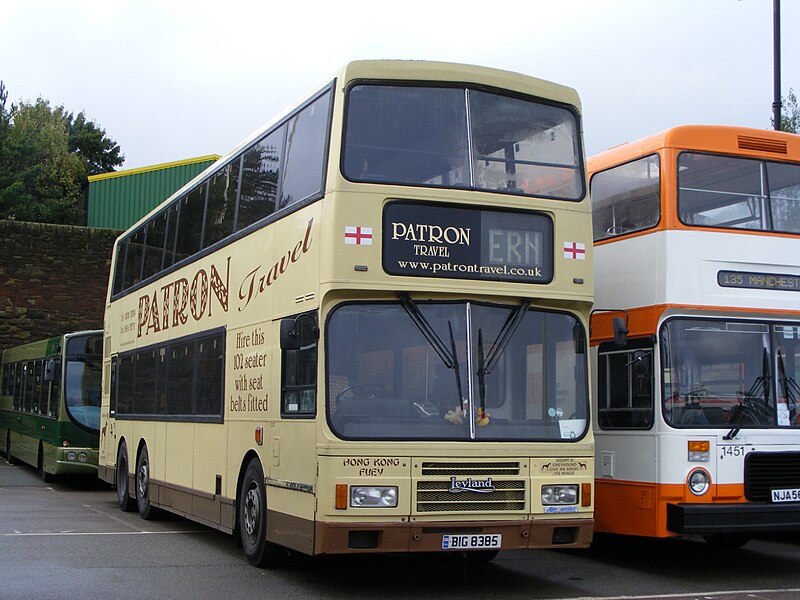 File:Patron Travel coach (BIG 8385) 1992 Hong Kong tri-axle (CLP 308, FC 7695), 2008 Wirral Bus & Tram Show uncropped.jpg