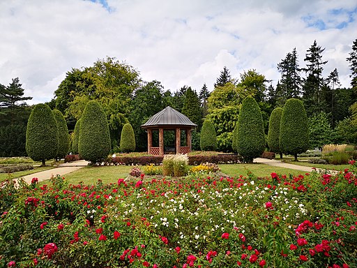 Altonaer Volkspark: Pavillon im Schulgarten