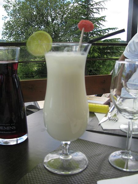 File:Piña colada dans les Cévennes.jpg