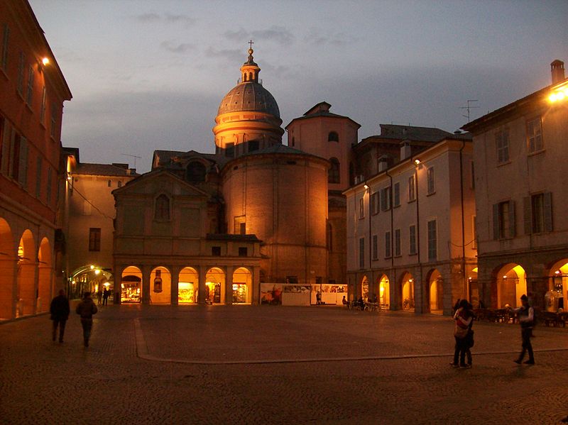 File:Piazza San Prospero 1 ReggioEmilia.JPG