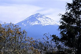 Северо-западный склон вулкана, вид из Амекамеки.