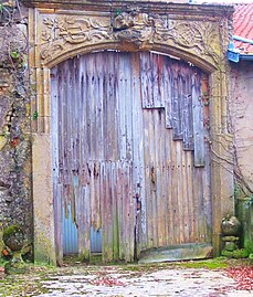 Puerta de la granja del Château de Grosieux