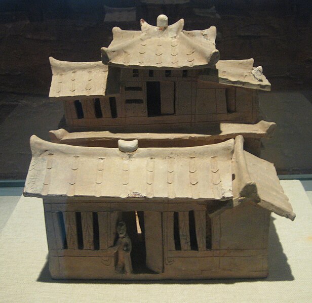 File:Pottery building with three-sided courtyard and double-eaved roof.jpg