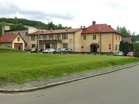 Prlov, municipal office