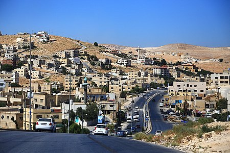 Tập_tin:Qurtobah,_Az-Zarqa,_Jordan_-_panoramio_(3).jpg