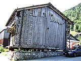 "Raccards du Blé". In het Zwitserse dorpje Issert vind je nog authentieke oude voorraadschuren genaamd: Raccards du Blé (Route Tour Du Mont Blanc).