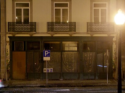 Como chegar a Restaurante Commercial através de transportes públicos - Acerca do local