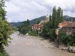 Rioni river in Kutaisi.jpg