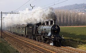 Une rame historique, tractée par une Ae 3/5, au environ de Rolle en 2008, pour les 150 ans de la ligne ferroviaire Lausanne - Genève