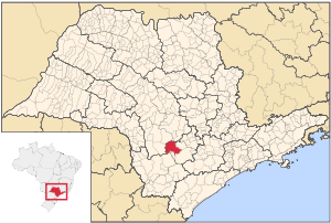Localização de Angatuba em São Paulo