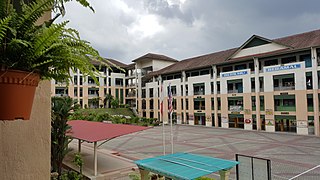 Sekolah Menengah Kebangsaan Seksyen 3 Bandar Kinrara Co-educational school in Selangor Darul Ehsan, Malaysia